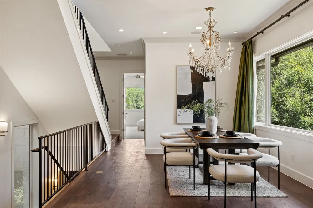 1704 East Side Drive Austin, TX 78704