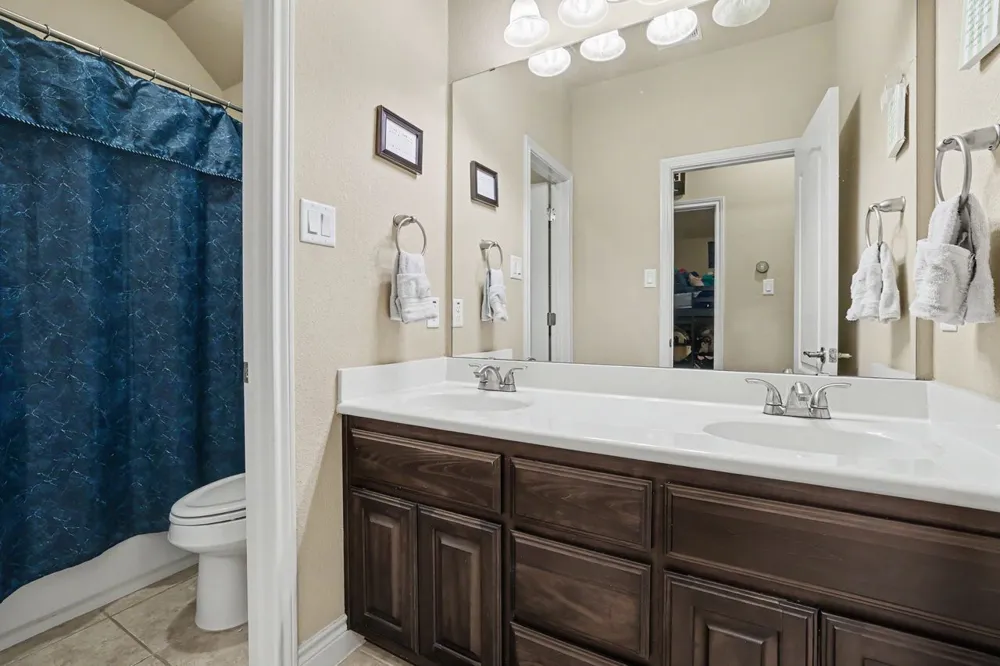 1919 Mulligan Drive Round Rock, TX 78664