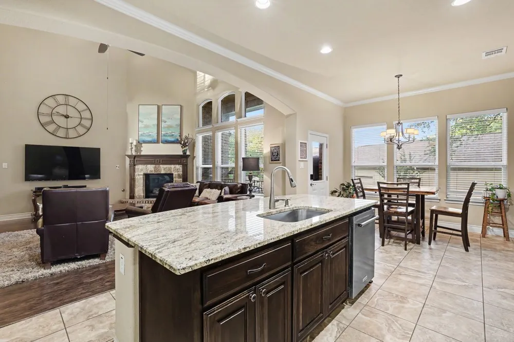 1919 Mulligan Drive Round Rock, TX 78664