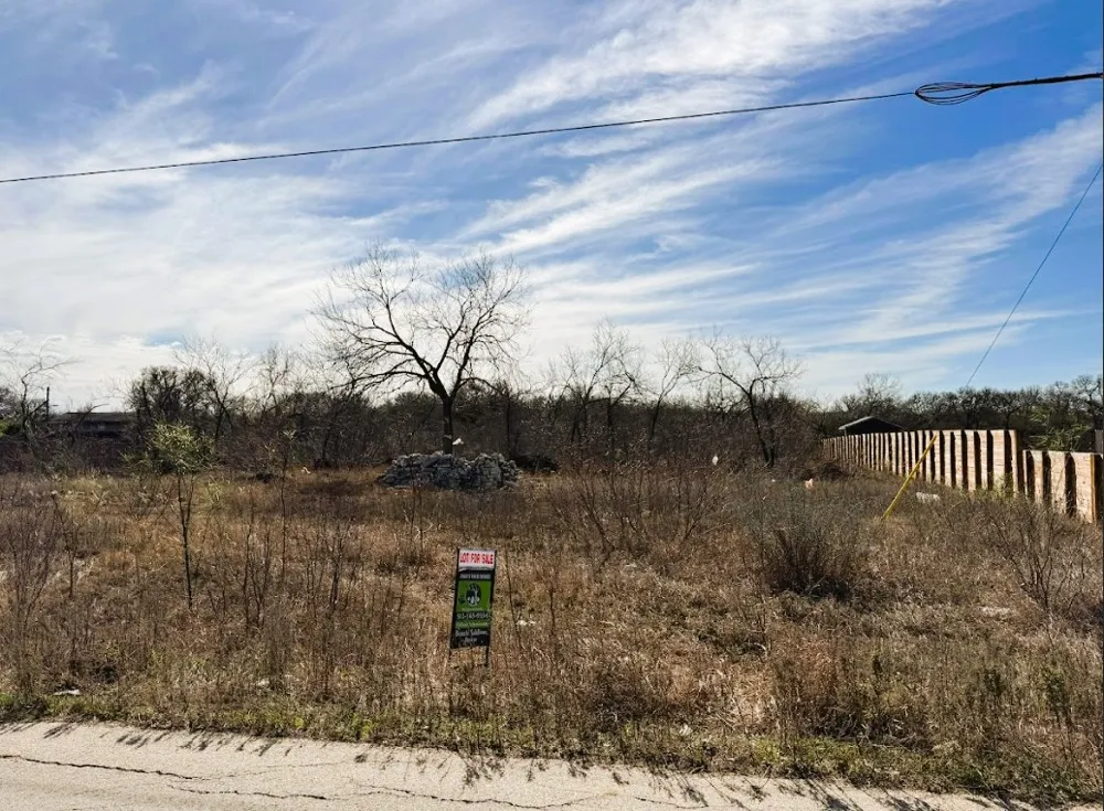 133 Blushing Drive Cedar Creek, TX 78612