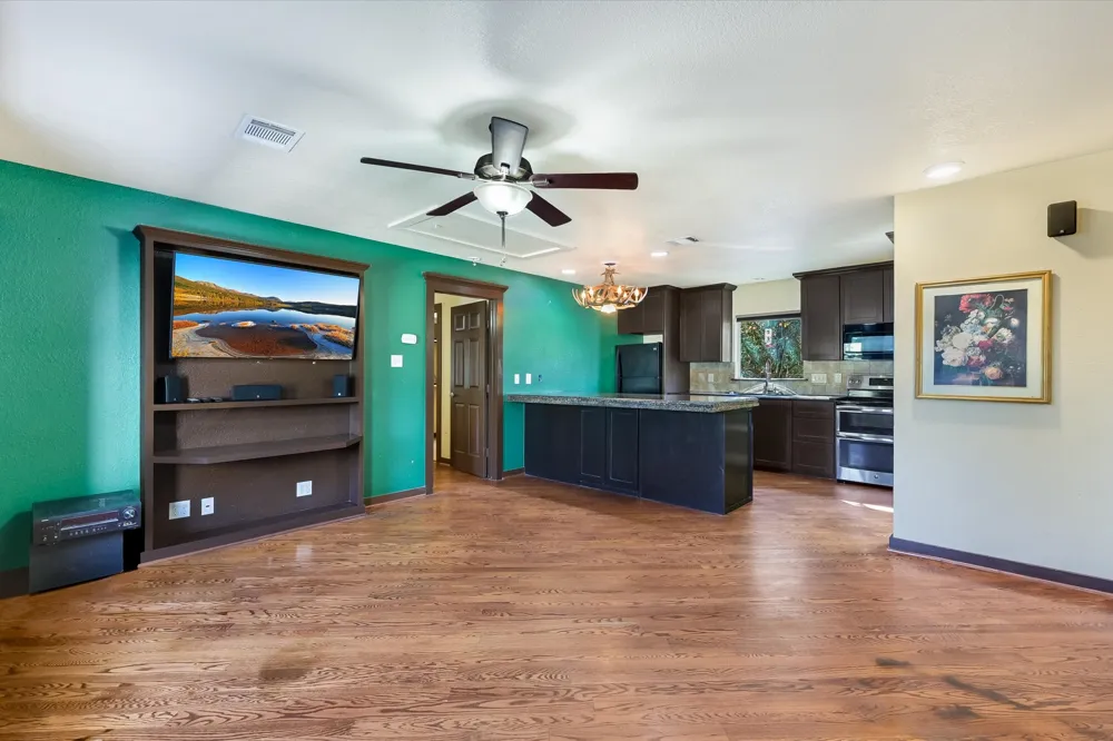 203 Pathfinders Way Smithville, TX 78957