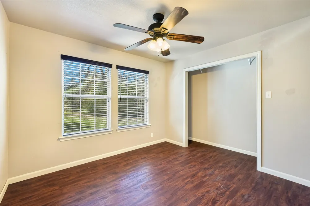 203 Pathfinders Way Smithville, TX 78957