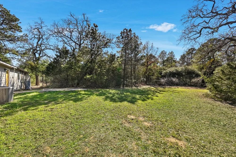 203 Pathfinders Way Smithville, TX 78957