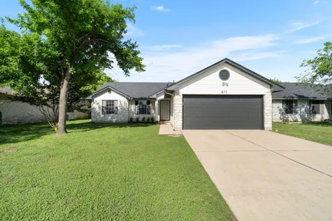 611 Clearcreek Drive