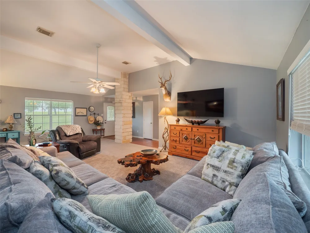 1650 County Road 439 Thorndale, TX 76577