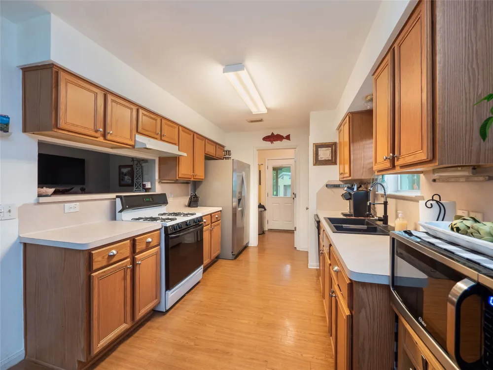 1650 County Road 439 Thorndale, TX 76577