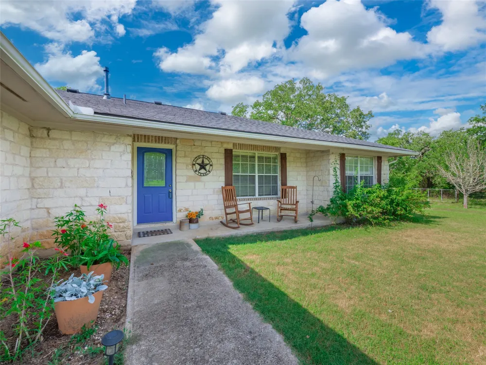 1650 County Road 439 Thorndale, TX 76577