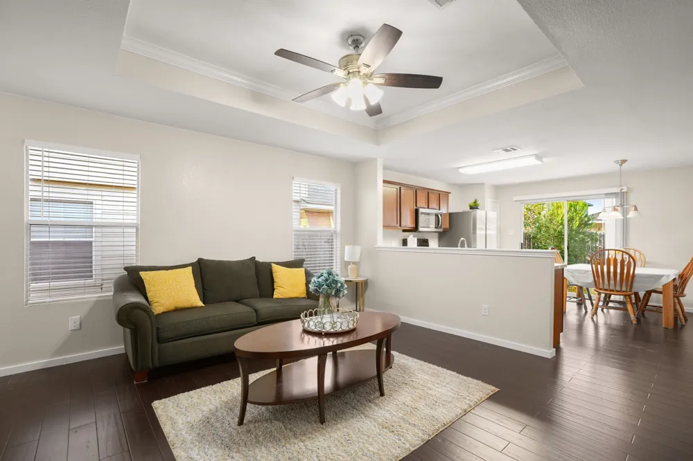 137 Hillhouse Lane Manchaca, TX 78652