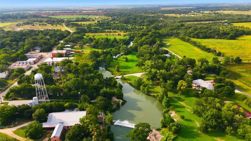 Fannin Street Martindale, TX 78655