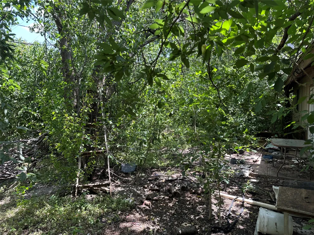 506 Forest Court Taylor, TX 76574