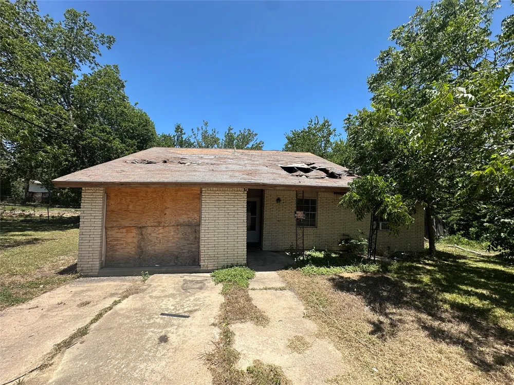 506 Forest Court Taylor, TX 76574