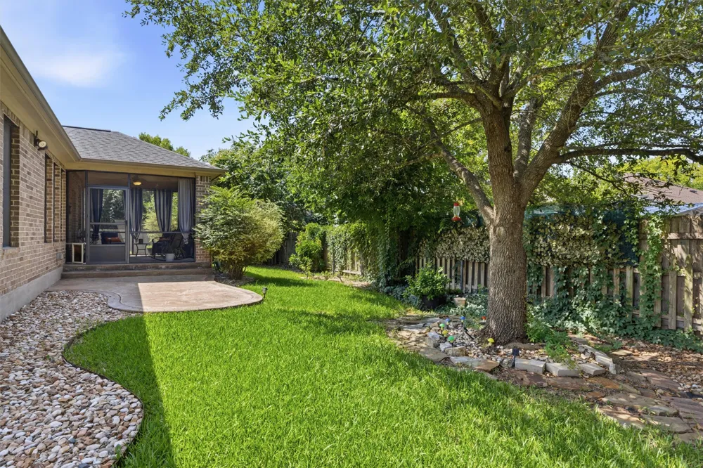 305 Hogg Pecan Pass Austin, TX 78748
