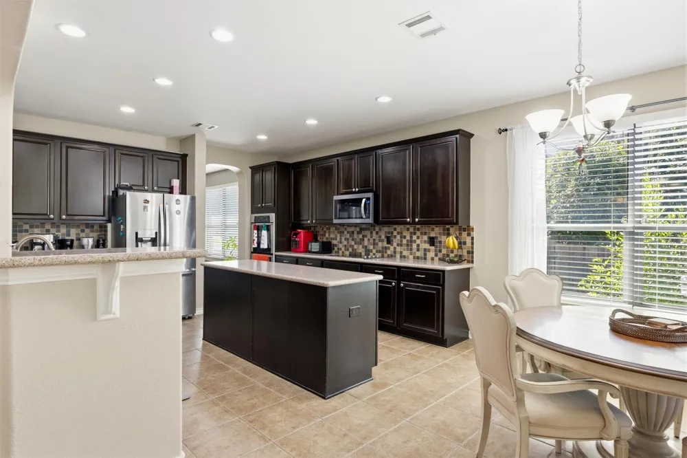 305 Hogg Pecan Pass Austin, TX 78748