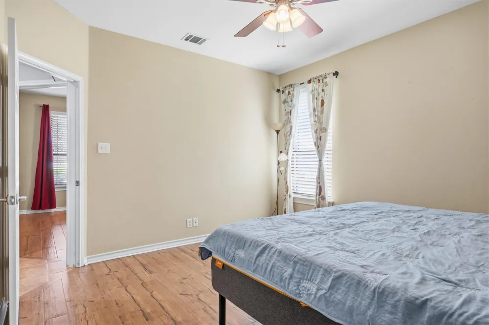 305 Hogg Pecan Pass Austin, TX 78748