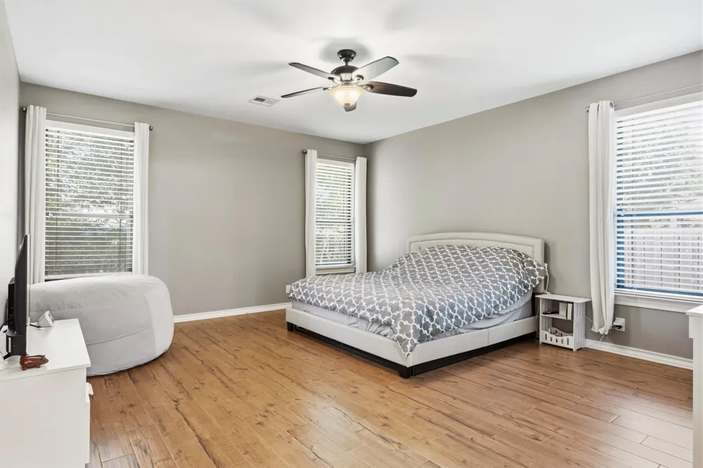 305 Hogg Pecan Pass Austin, TX 78748