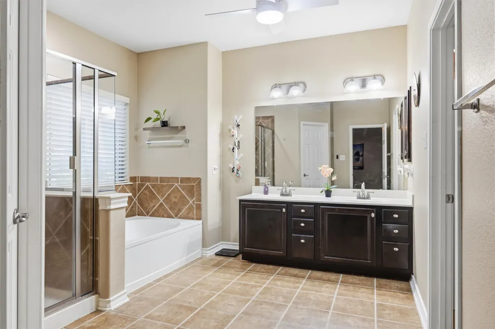 305 Hogg Pecan Pass Austin, TX 78748