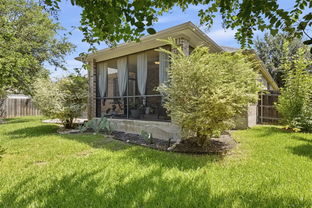 305 Hogg Pecan Pass Austin, TX 78748