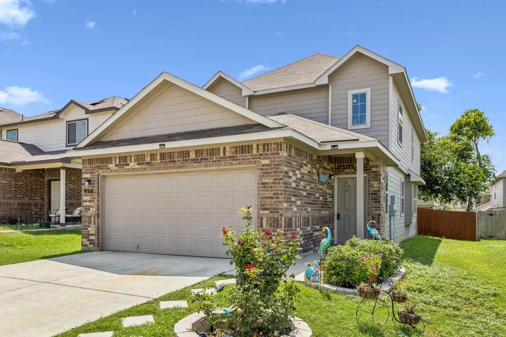 9314 Graze Branch San Antonio, TX 78211