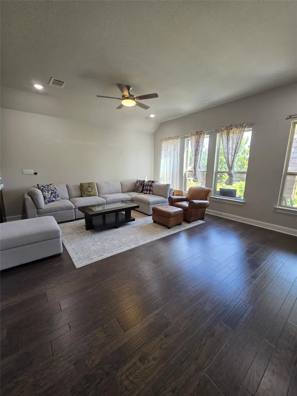 2637 Enza Drive Round Rock, TX 78665