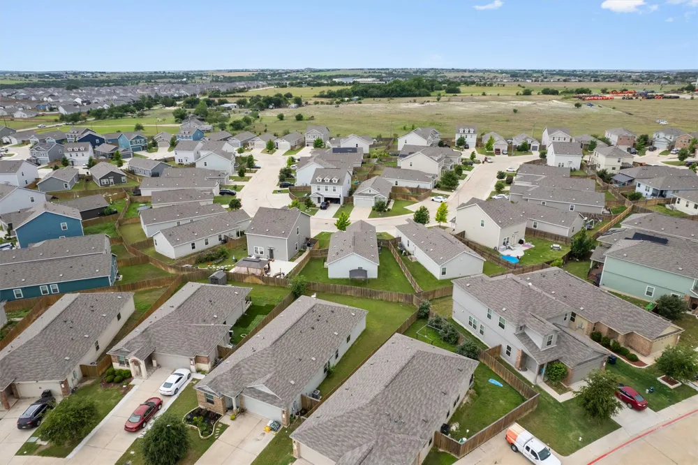 791 Circle Way Jarrell, TX 76537