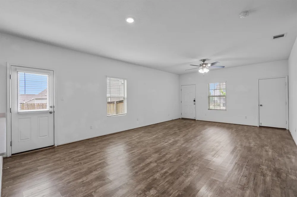791 Circle Way Jarrell, TX 76537