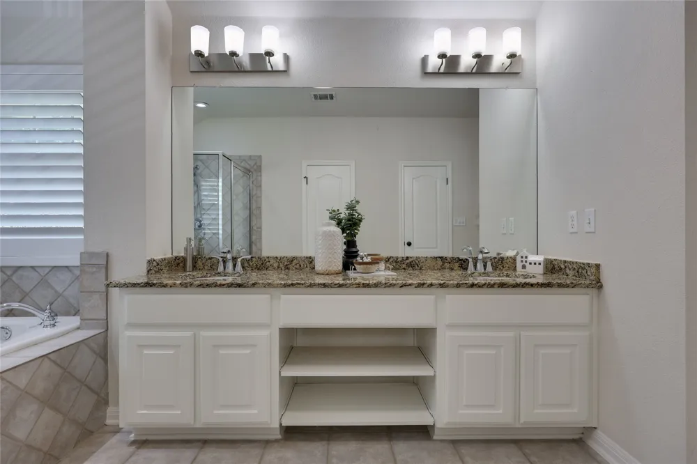 15128 Thatcher Drive Austin, TX 78717