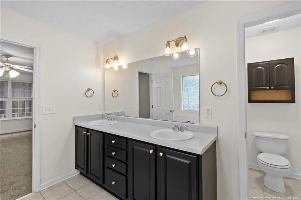 757 Stone Cross Drive Spring Lake, NC 28390