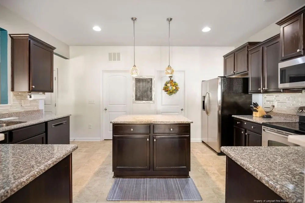1453 Dulles Road Hope Mills, NC 28348