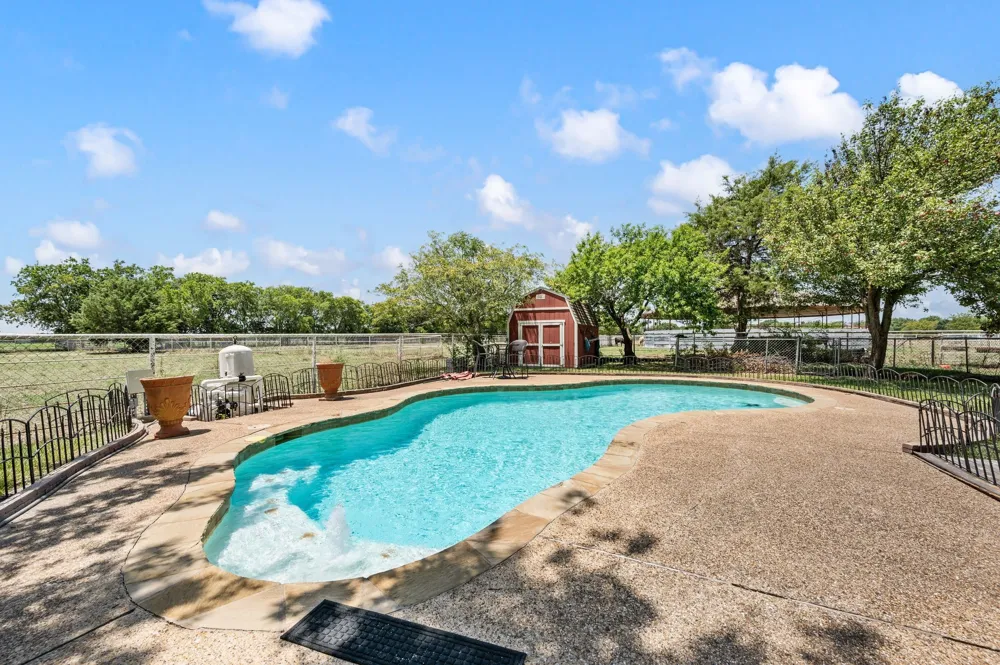 617 Malloy Lane Ovilla, TX 75154