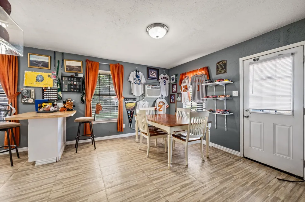 617 Malloy Lane Ovilla, TX 75154