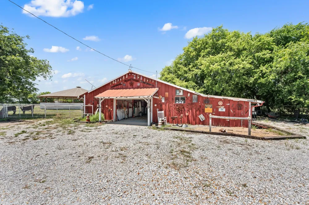 617 Malloy Lane Ovilla, TX 75154