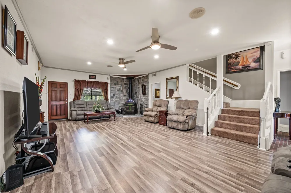 617 Malloy Lane Ovilla, TX 75154