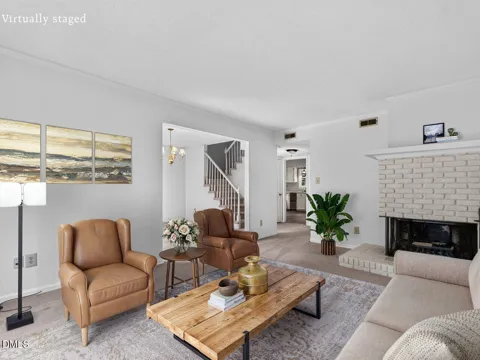 833 Kensington Drive