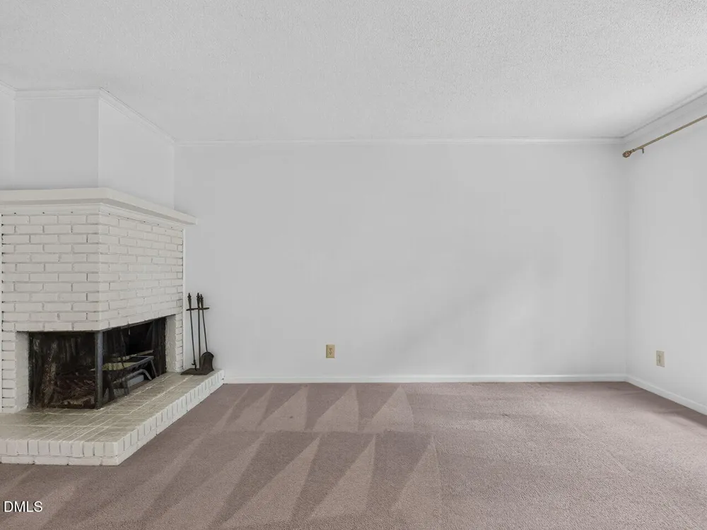 833 Kensington Drive Cary, NC 27511