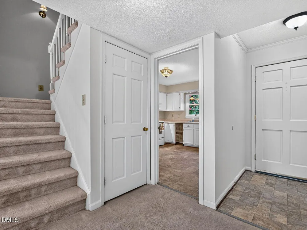 833 Kensington Drive Cary, NC 27511
