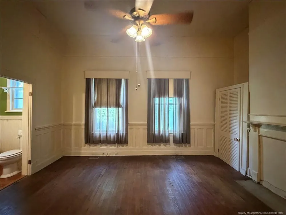 223 West Third Avenue Red Springs, NC 28377