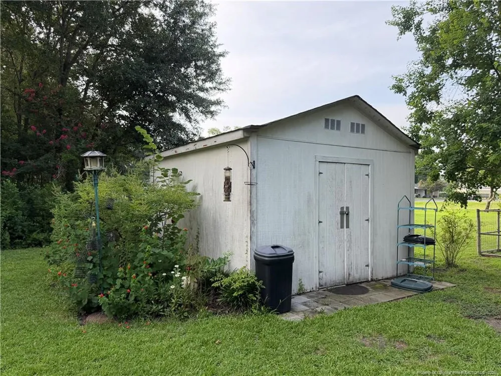 223 West Third Avenue Red Springs, NC 28377