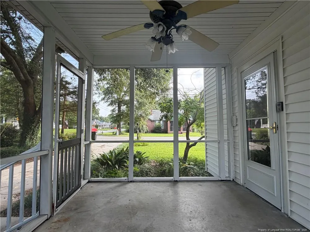 223 West Third Avenue Red Springs, NC 28377