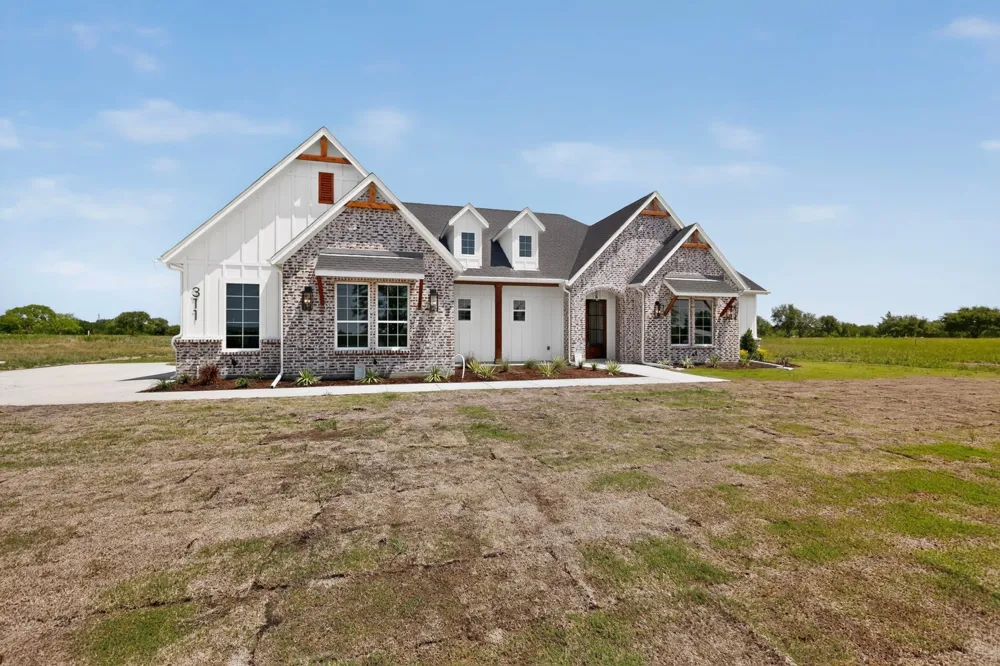 311 VZ County Road 3811 Wills Point, TX 75169