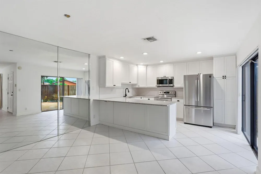 2625 SE 5TH CIRCLE Boynton Beach, FL 33435