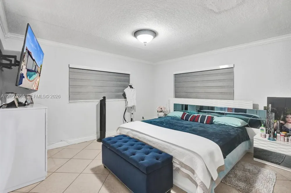 2711 SW 117th Ct Miami, FL 33175