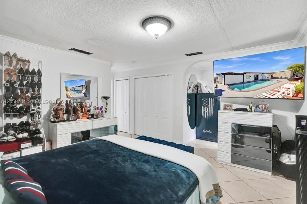 2711 SW 117th Ct Miami, FL 33175