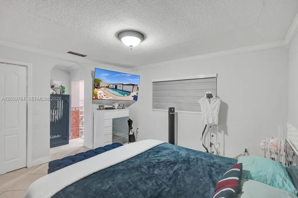 2711 SW 117th Ct Miami, FL 33175