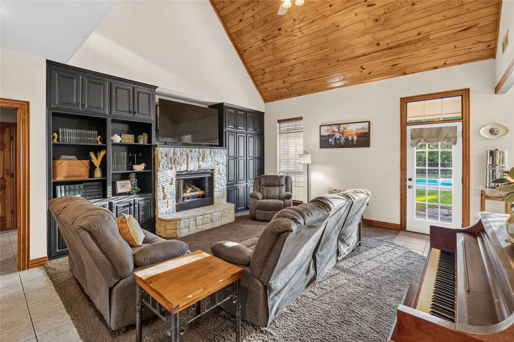 340 County Road 3585 Dike, TX 75437