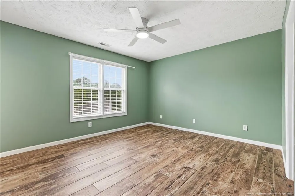 5113 Archer Road Hope Mills, NC 28348