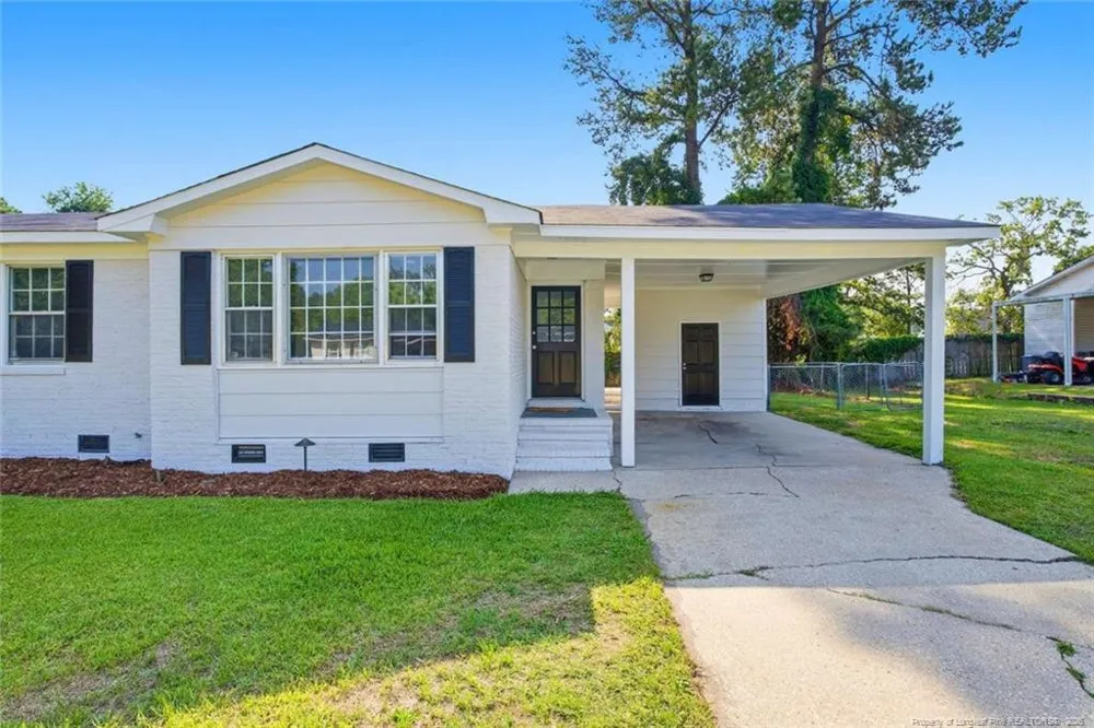 4703 Quaker Court Hope Mills, NC 28348