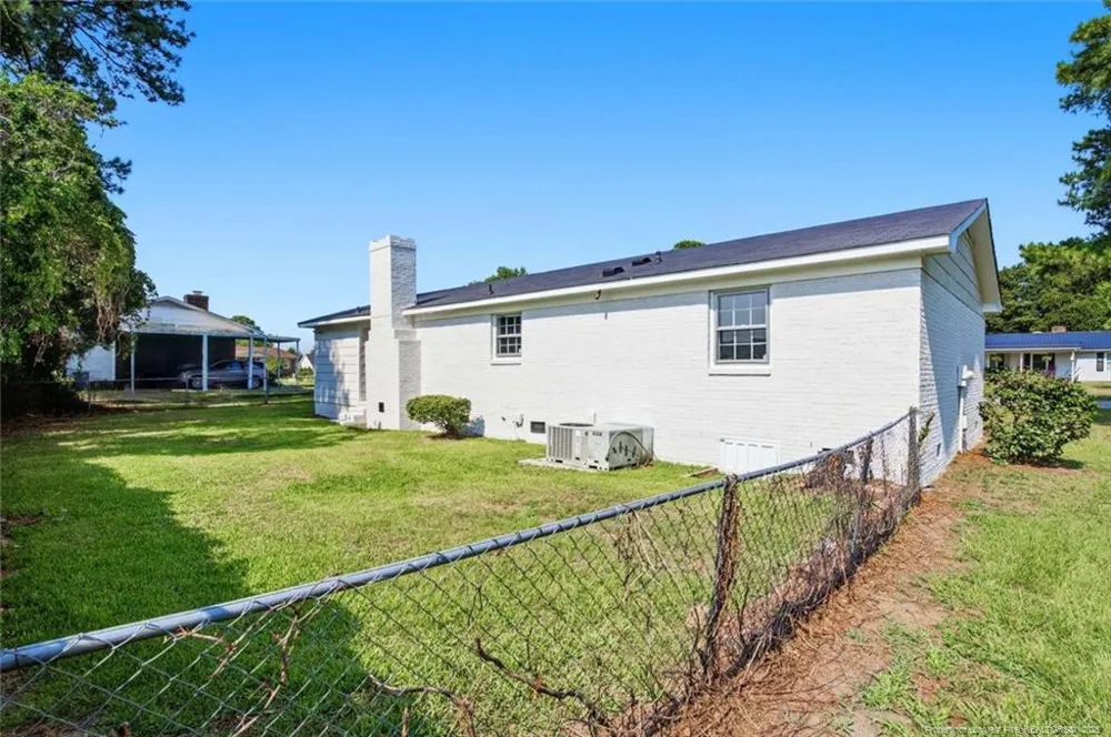 4703 Quaker Court Hope Mills, NC 28348
