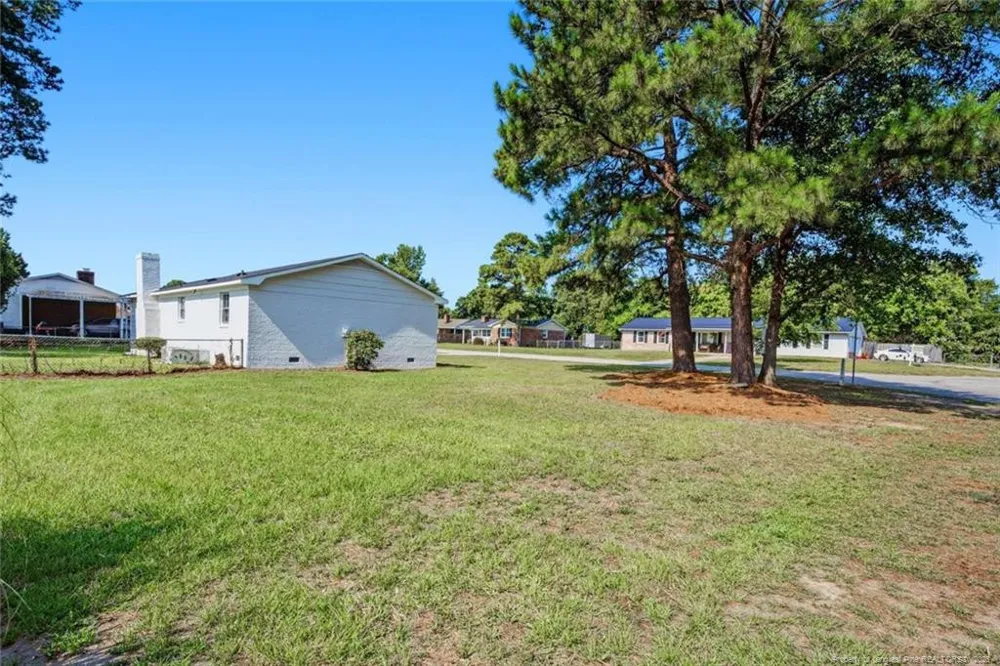 4703 Quaker Court Hope Mills, NC 28348