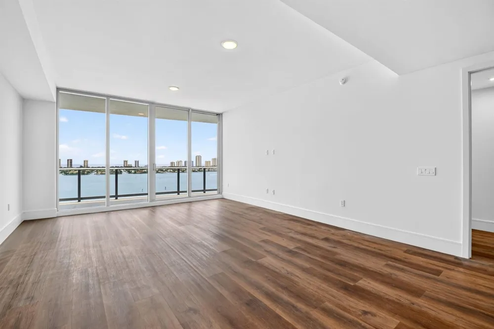 220 Lake Shore Drive #1506 Lake Park, FL 33403