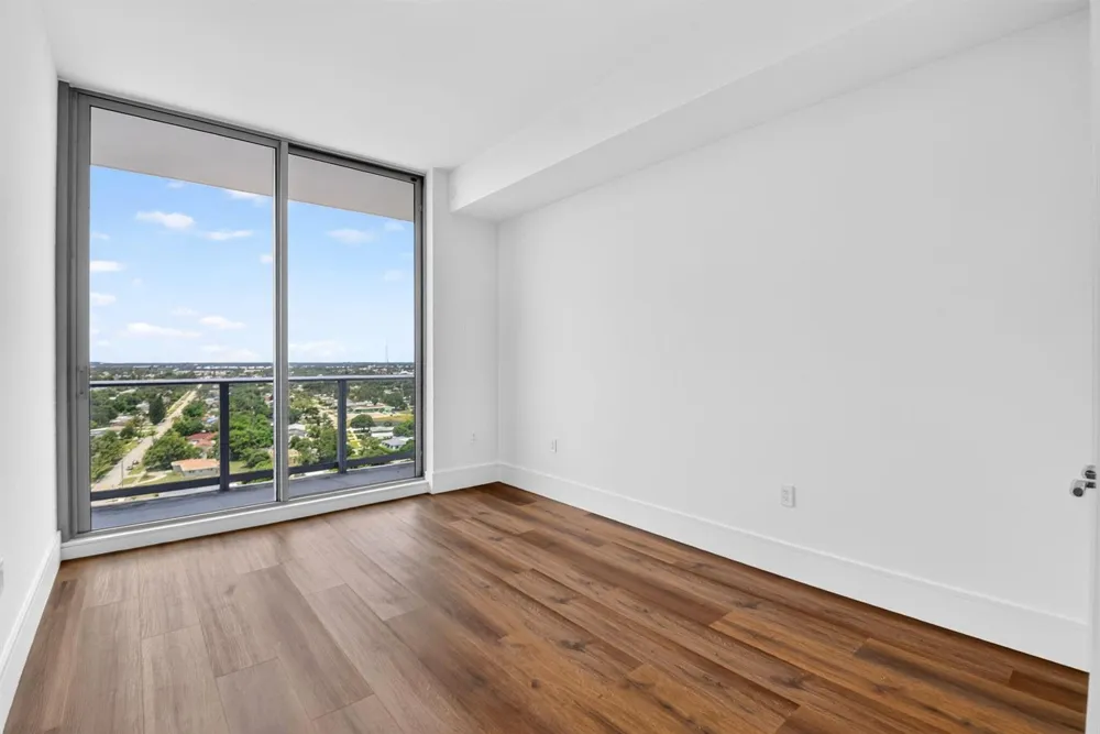 220 Lake Shore Drive #1506 Lake Park, FL 33403